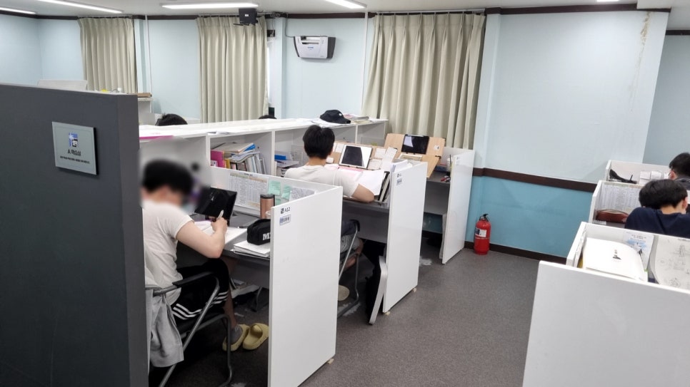 에듀셀파 남학생캠퍼스 학습실