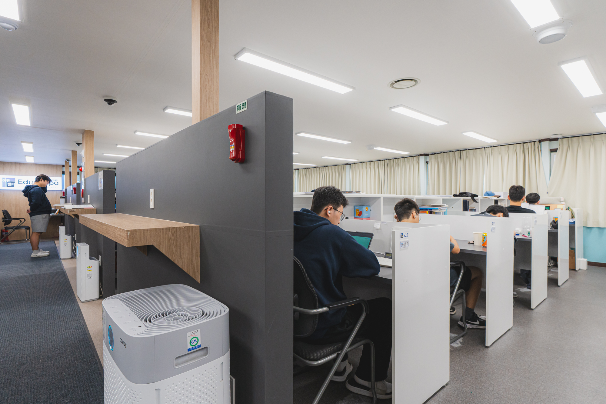 에듀셀파 남학생캠퍼스 학습실