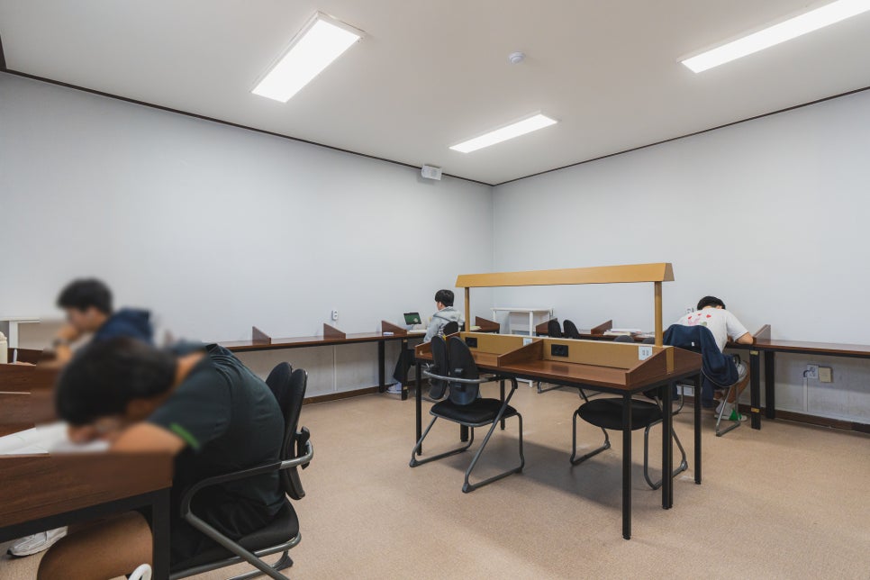 에듀셀파 남학생캠퍼스 학습실