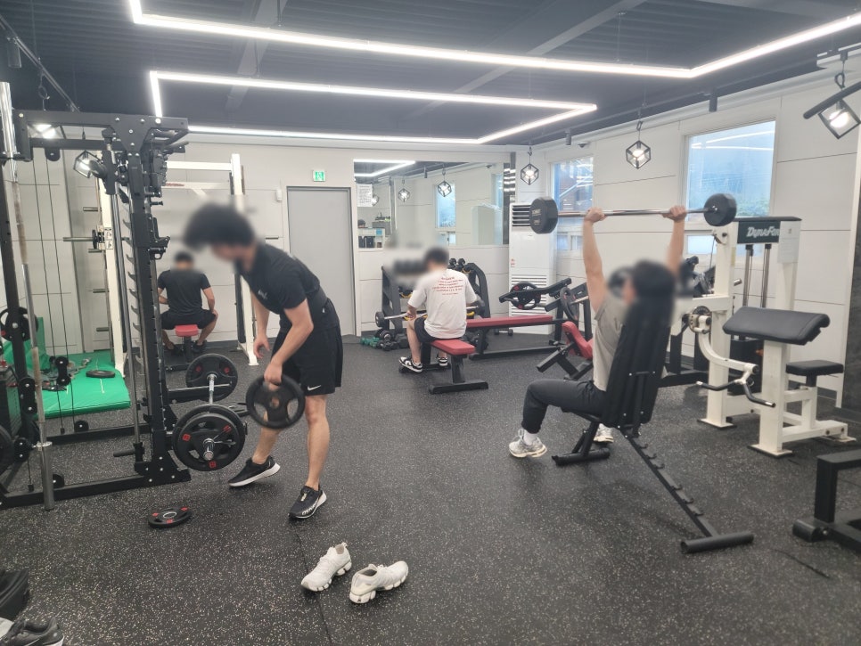 에듀셀파 남학생캠퍼스 헬스장